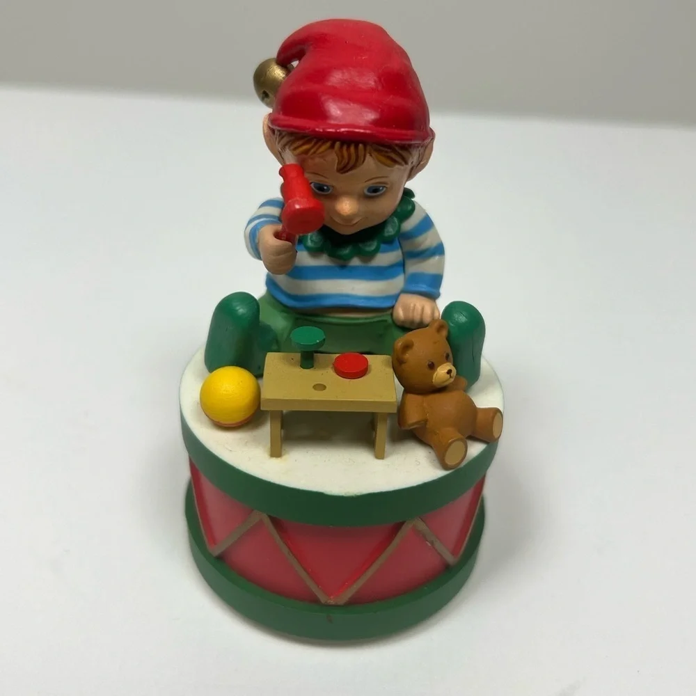 Vintage Enesco 1986 Christmas Small World of Music Box Toy Shop Technician